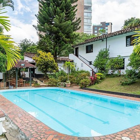 Hotel Premium Real Μεντεγίν Εξωτερικό φωτογραφία