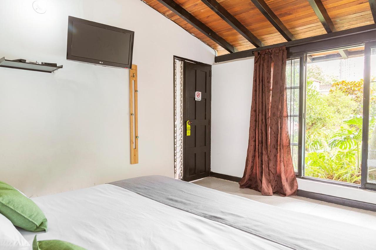 Hotel Premium Real Μεντεγίν Εξωτερικό φωτογραφία