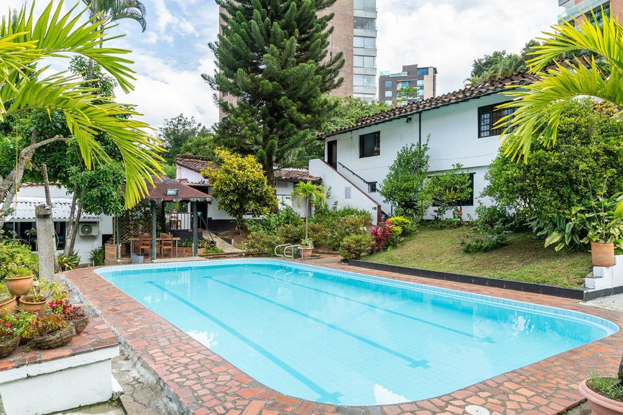Hotel Premium Real Μεντεγίν Εξωτερικό φωτογραφία