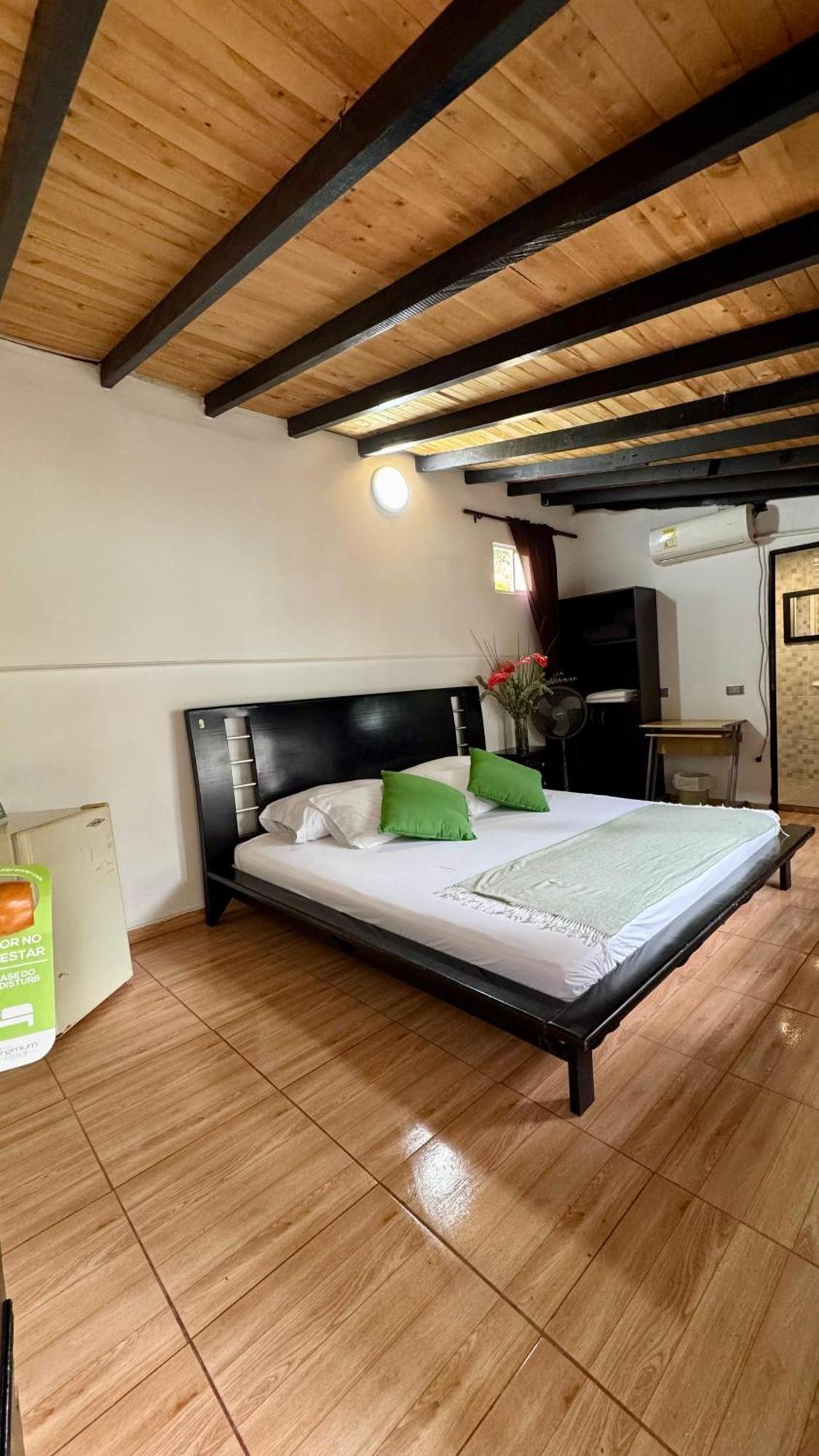 Hotel Premium Real Μεντεγίν Εξωτερικό φωτογραφία