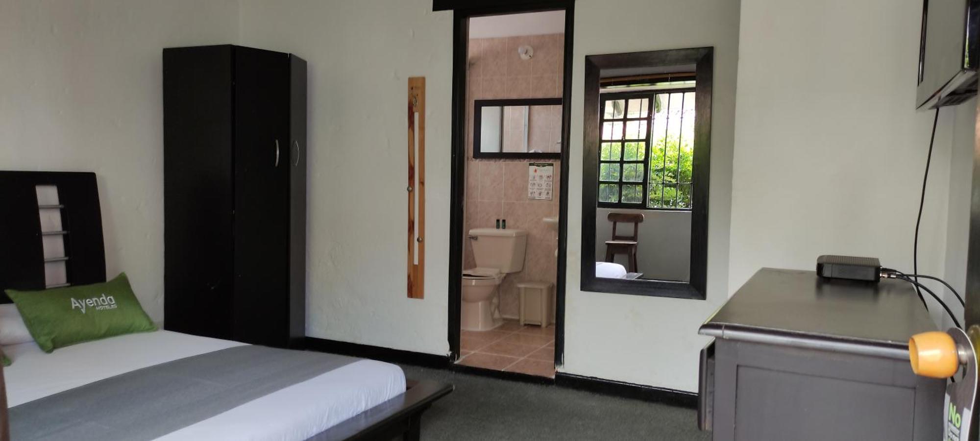 Hotel Premium Real Μεντεγίν Εξωτερικό φωτογραφία