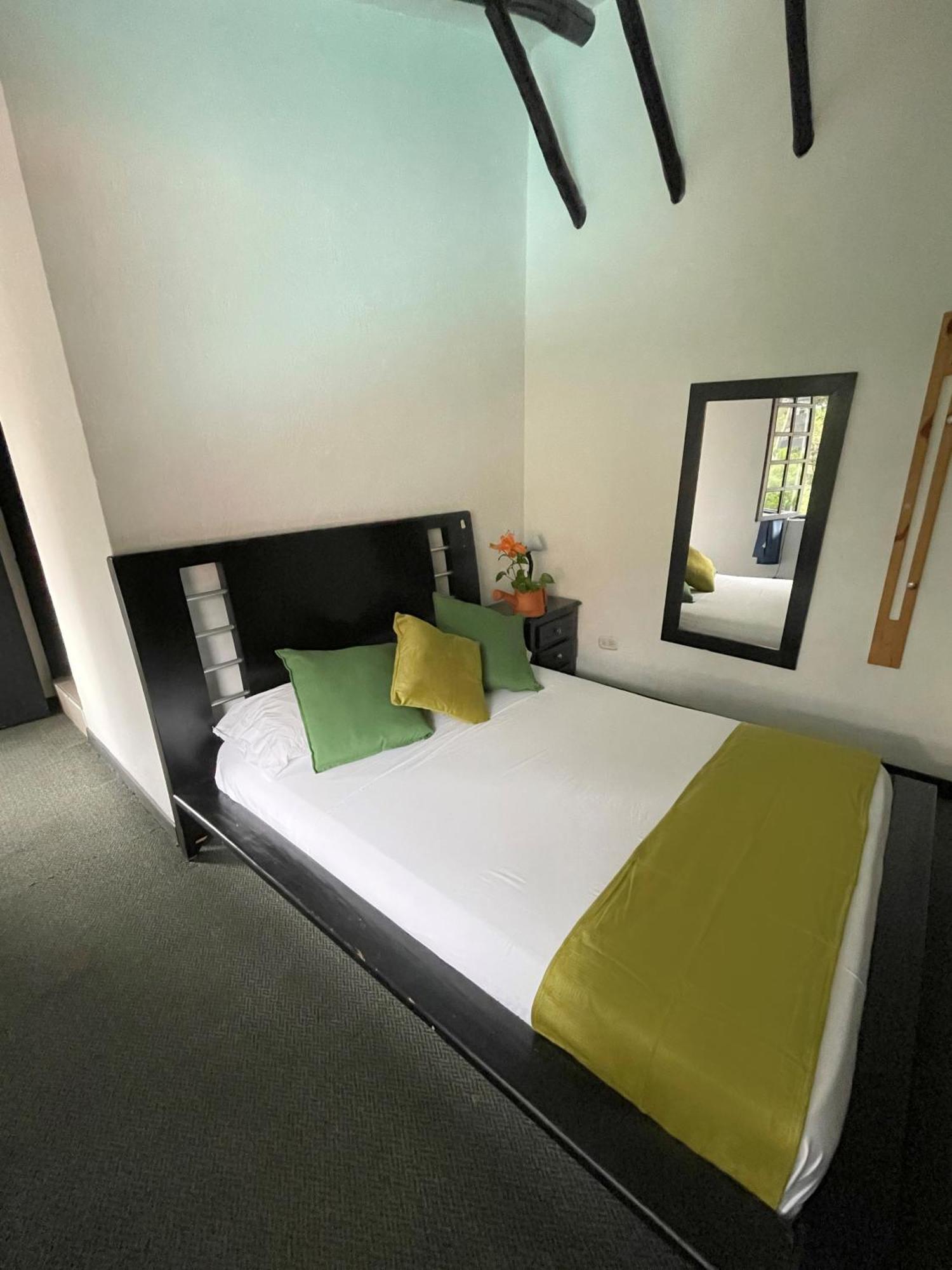 Hotel Premium Real Μεντεγίν Εξωτερικό φωτογραφία
